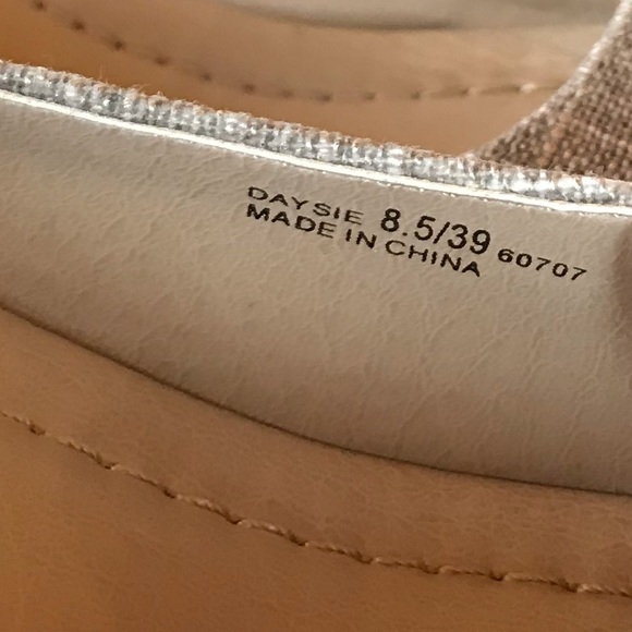 Linen Espadrille Style Peep Toe Sandal - Picture 4 of 8